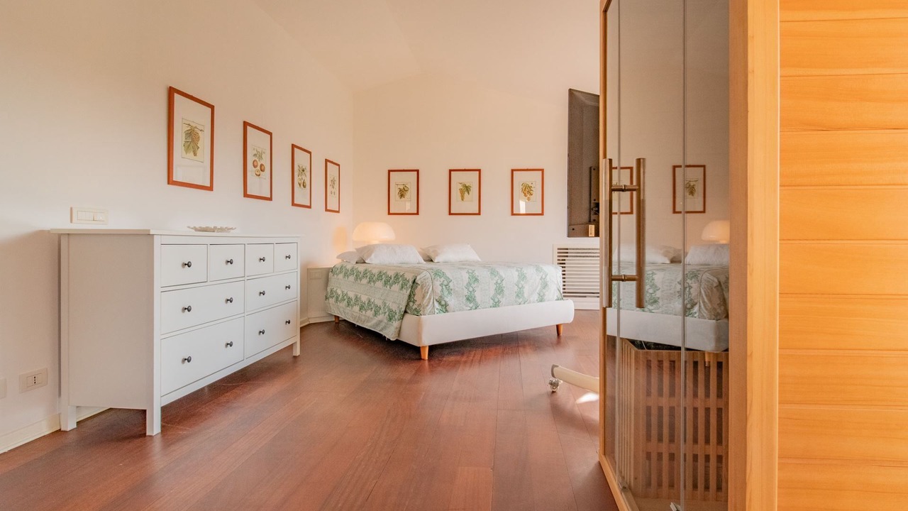 Photo of Bedroom in Lacona