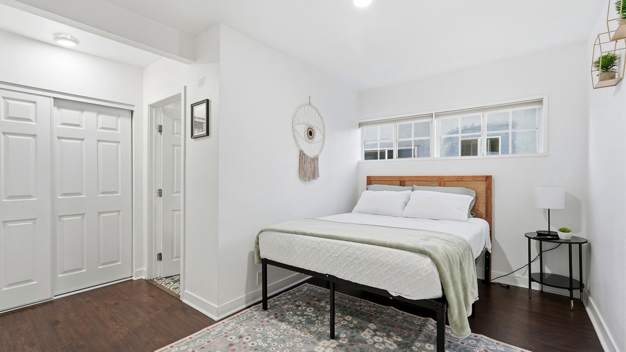 Photo of Bedroom in Hawthorne