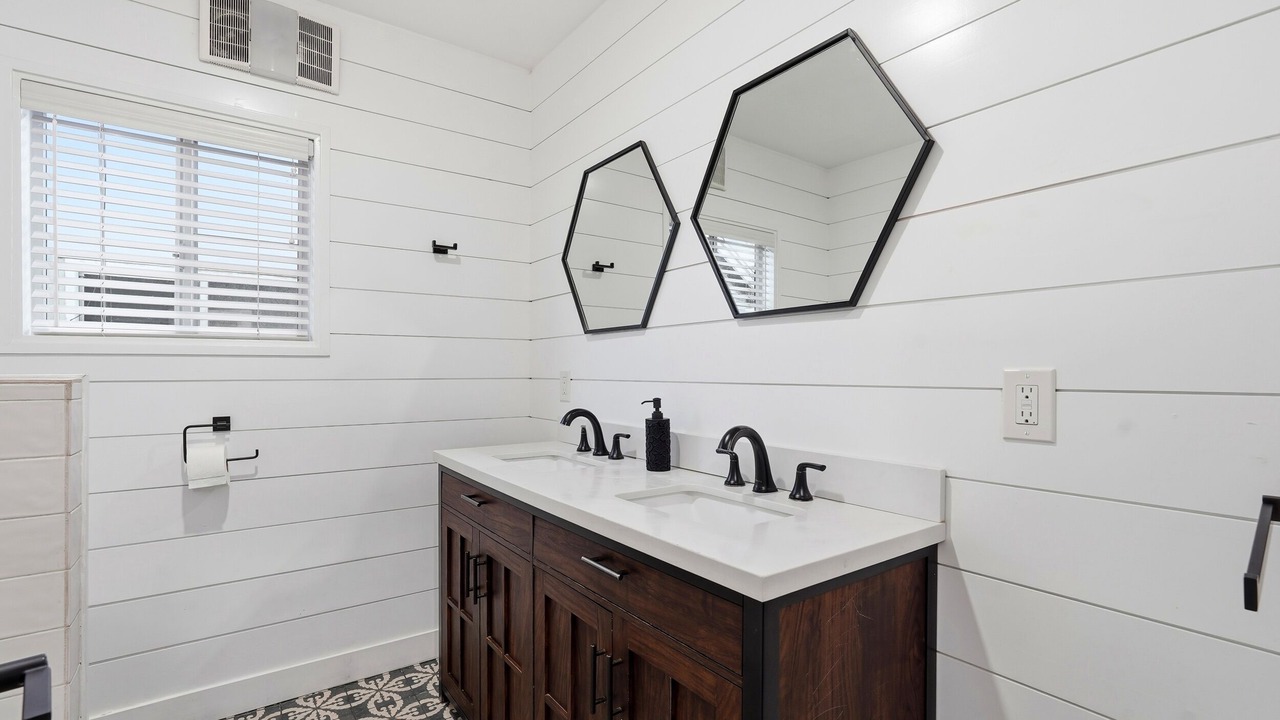 Photo of Bathroom in Hawthorne