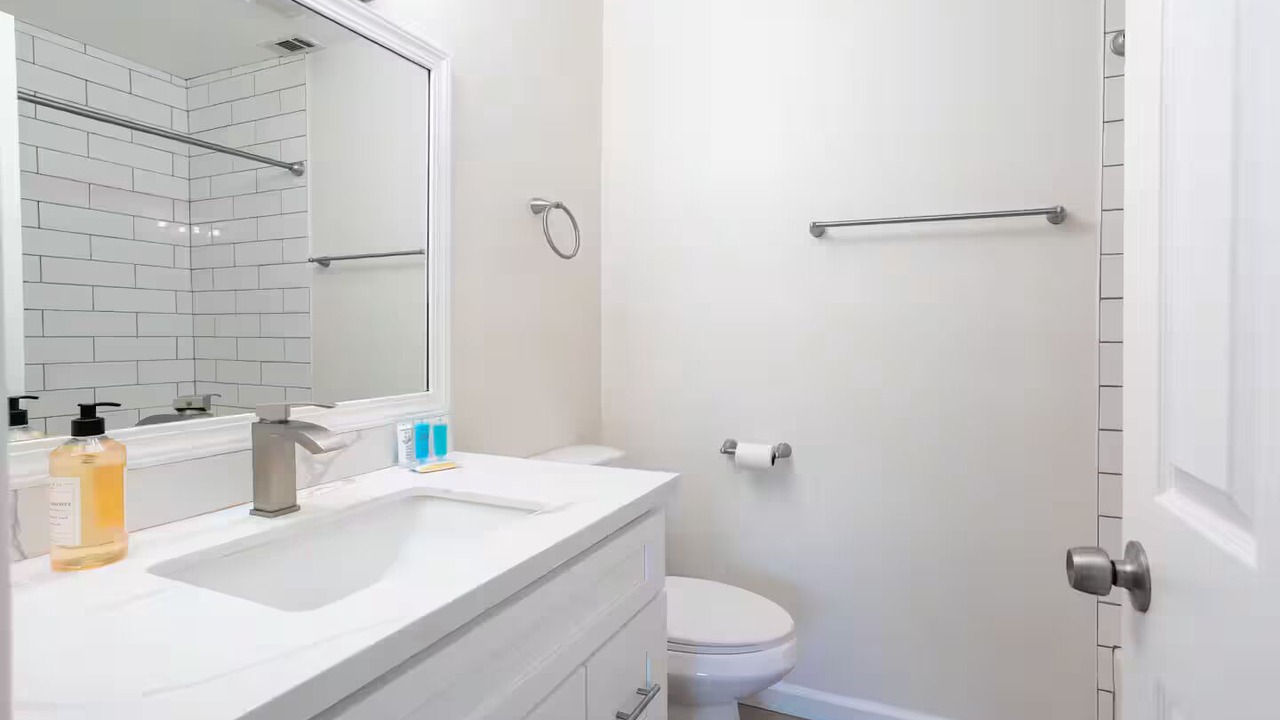 Photo of Bathroom in Palmdale