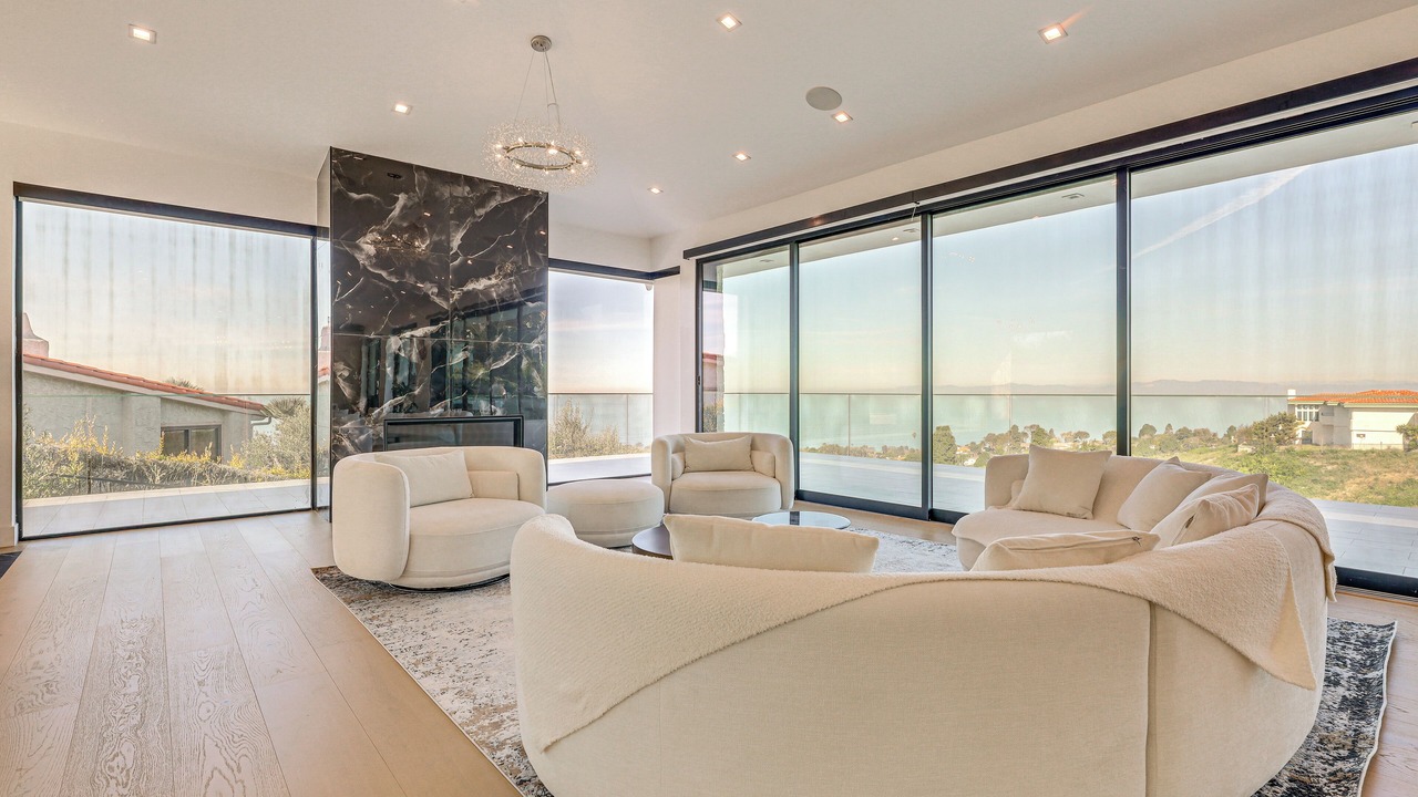 Photo of Bedroom in Palos Verdes Estates