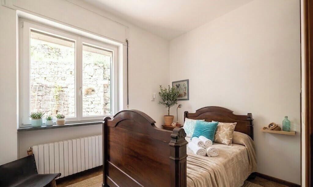 Photo of Bedroom in Imperia