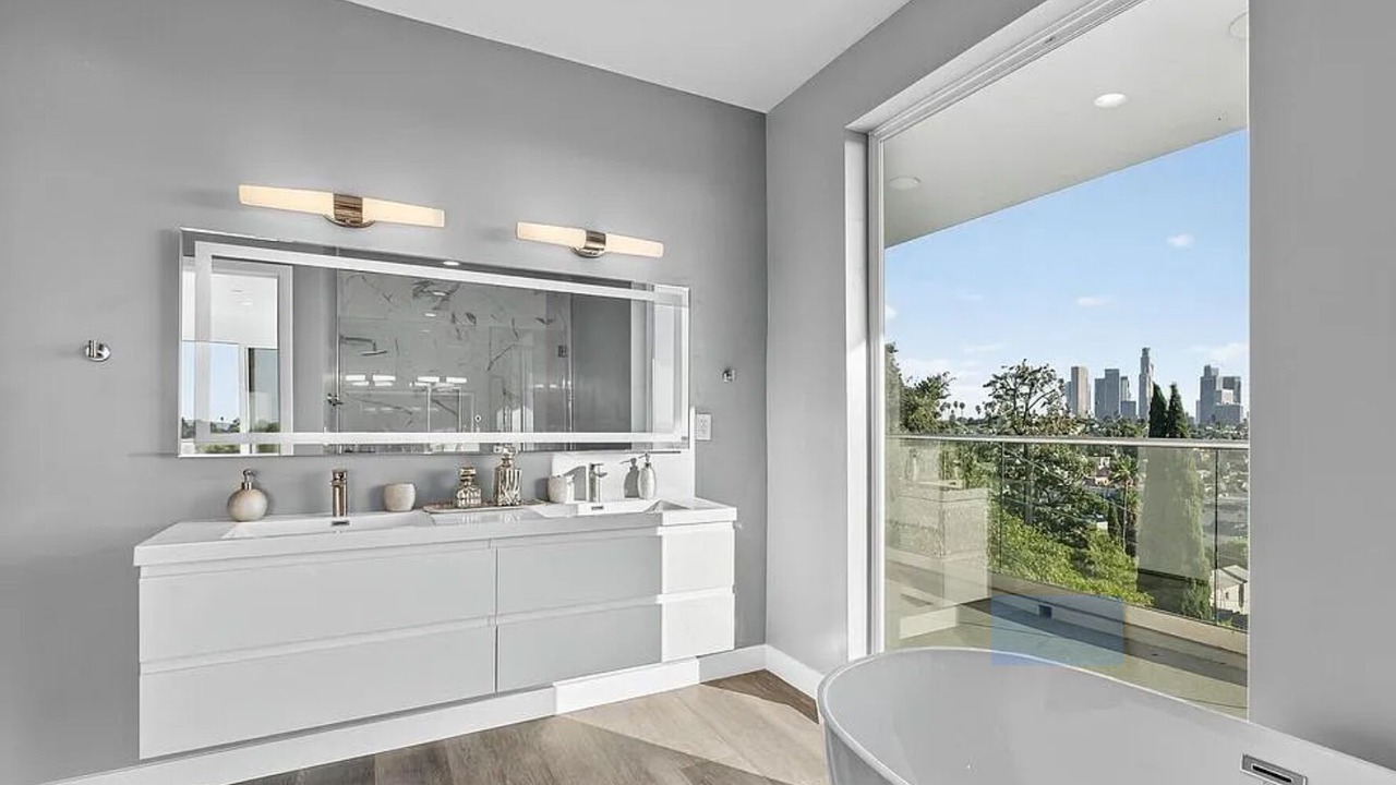 Photo of Bathroom in Elysian Heights