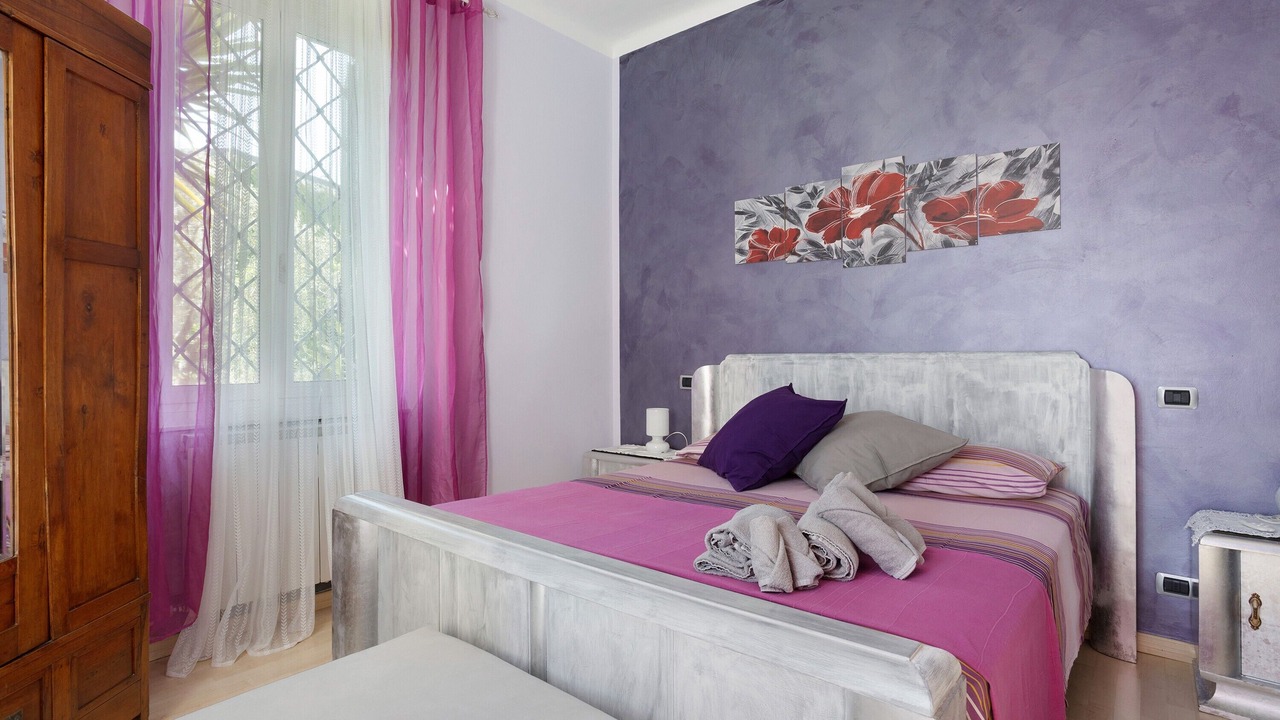 Photo of Bedroom in Massa