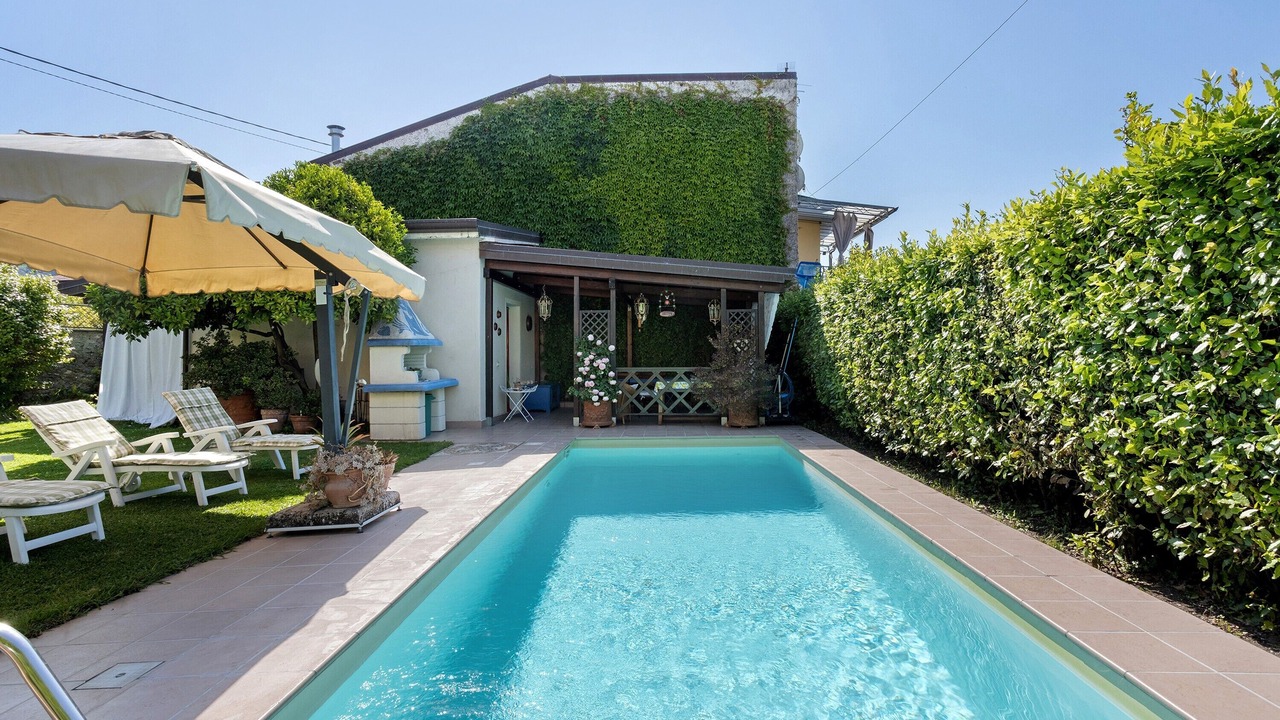 Photo of Outdoor in Massa