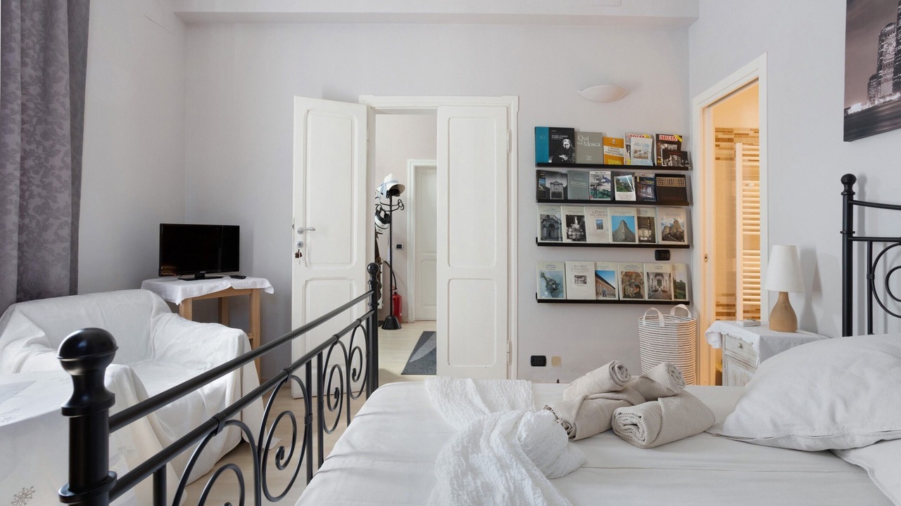 Photo of Bedroom in Massa