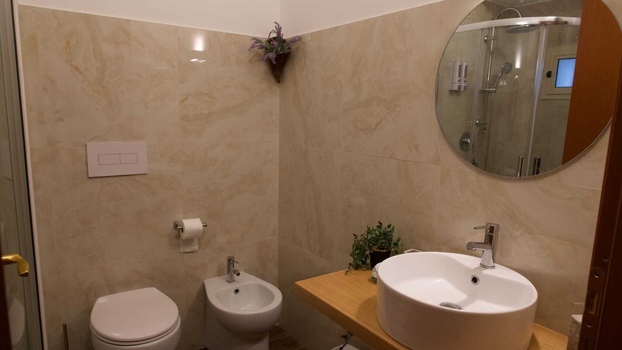 Photo of Bathroom in Sutri