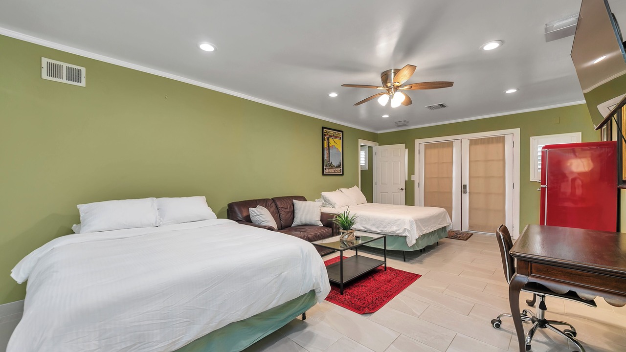 Photo of Bedroom in Harbor