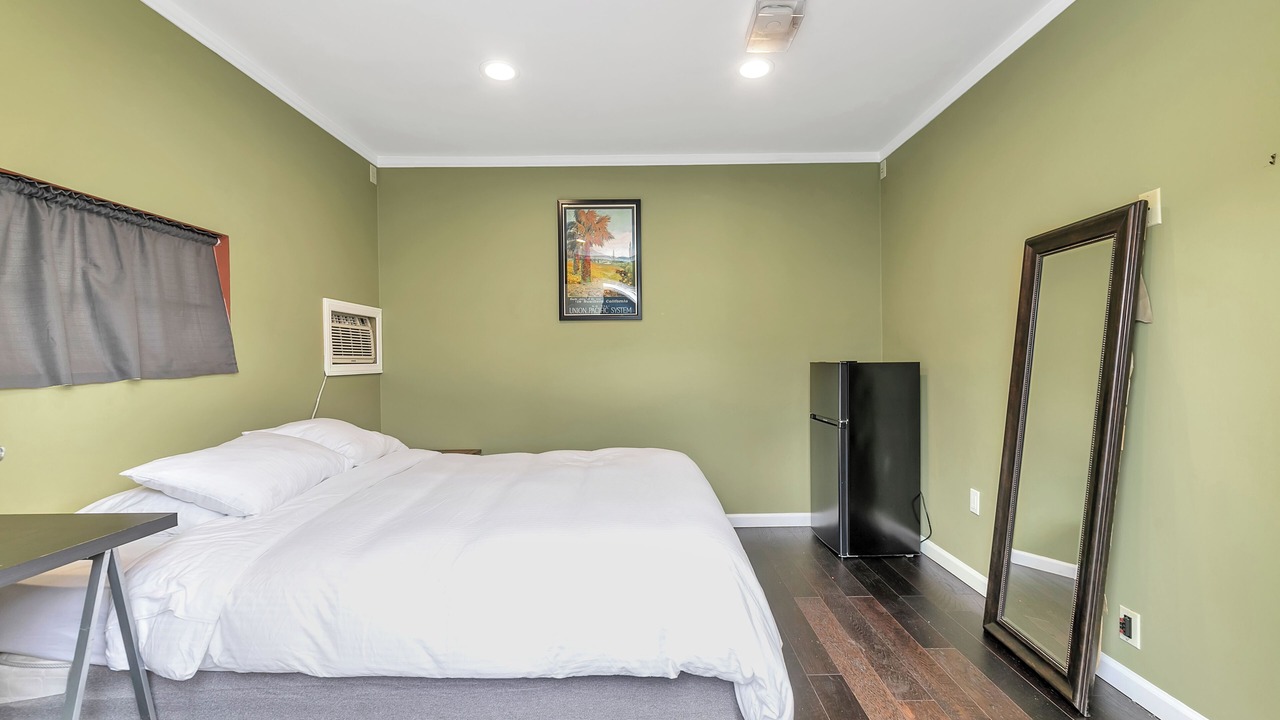 Photo of Bedroom in Harbor