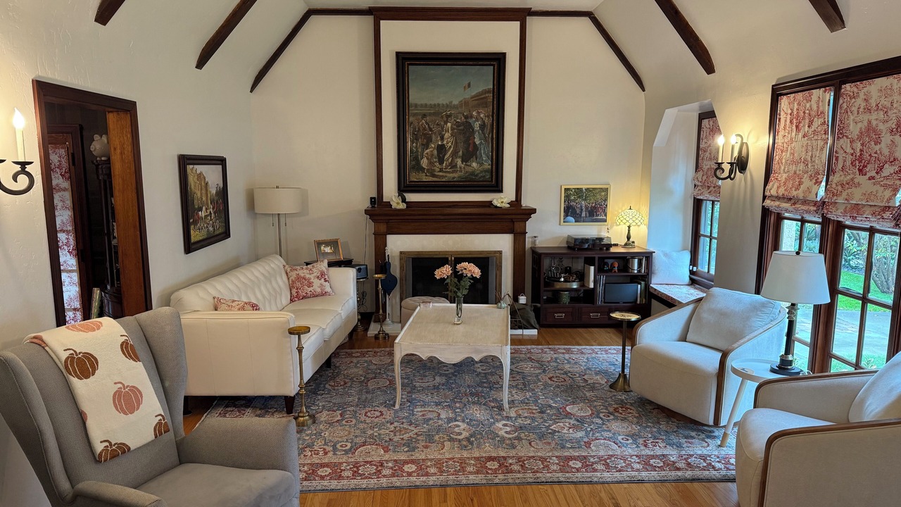 Photo of Livingroom in Cal Heights