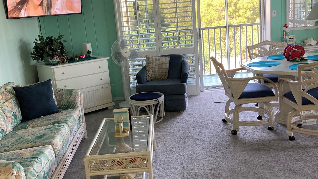 Photo of Livingroom in Layton