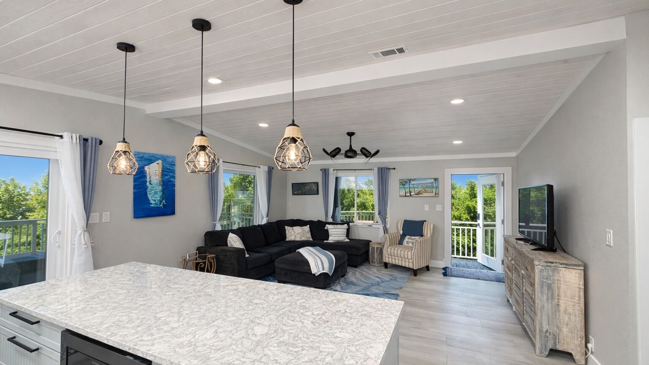 Photo of Livingroom in Port Pine Heights