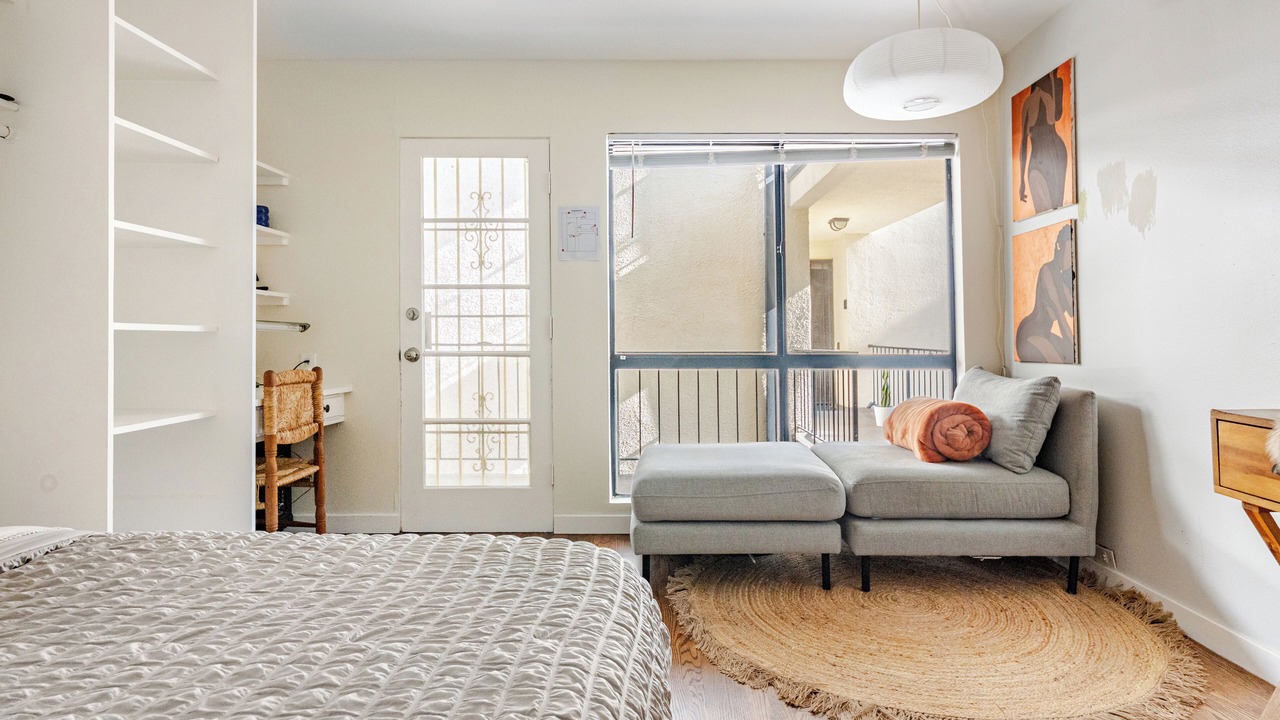 Photo of Bedroom in Inglewood
