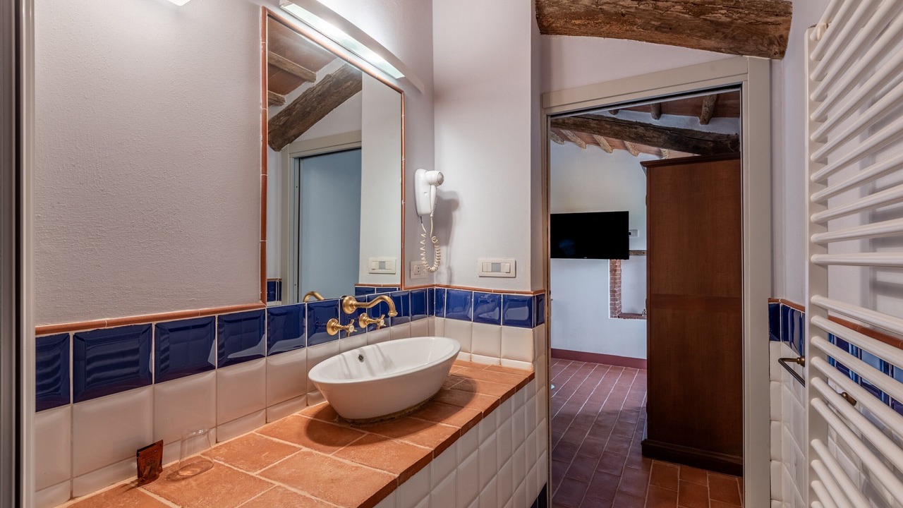 Photo of Bathroom in Simignano
