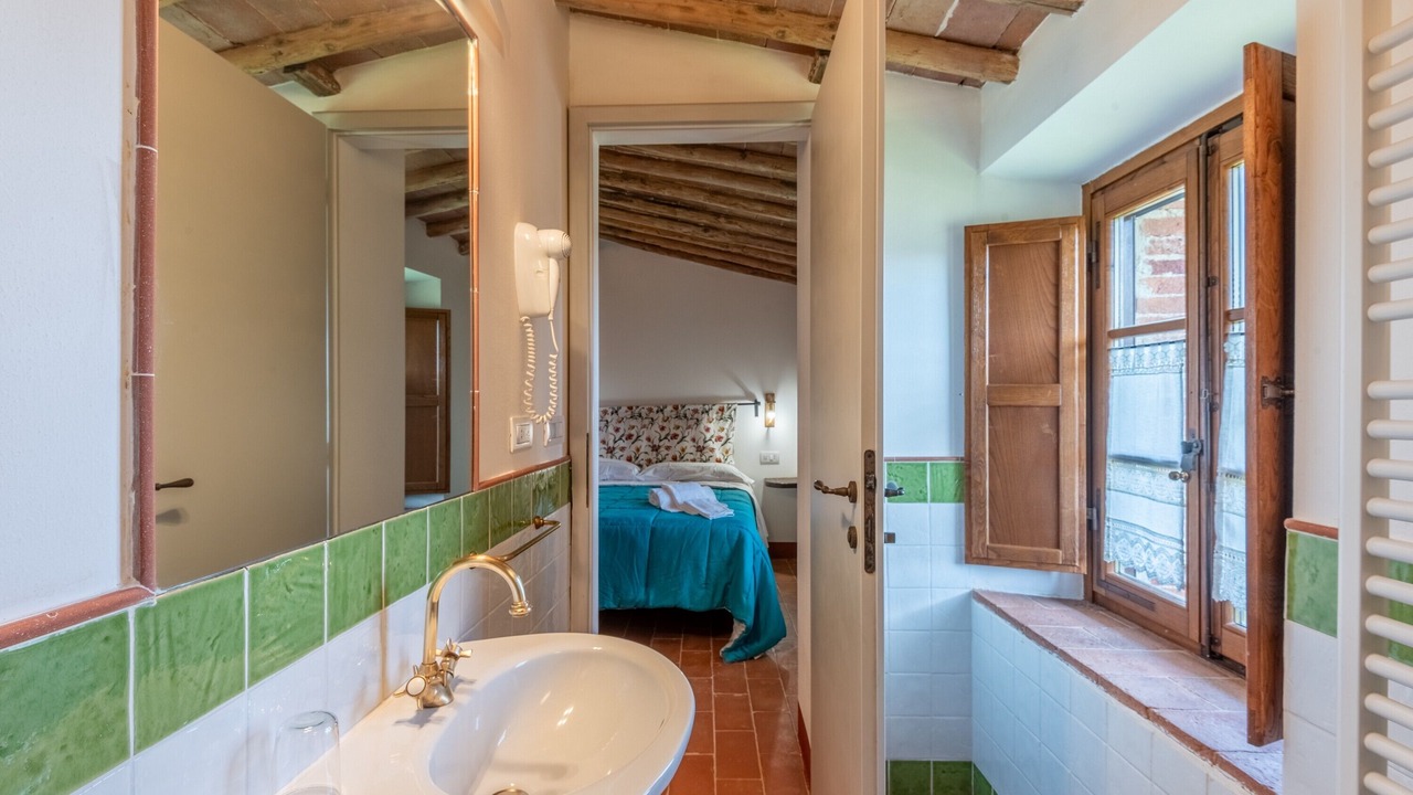 Photo of Bathroom in Simignano