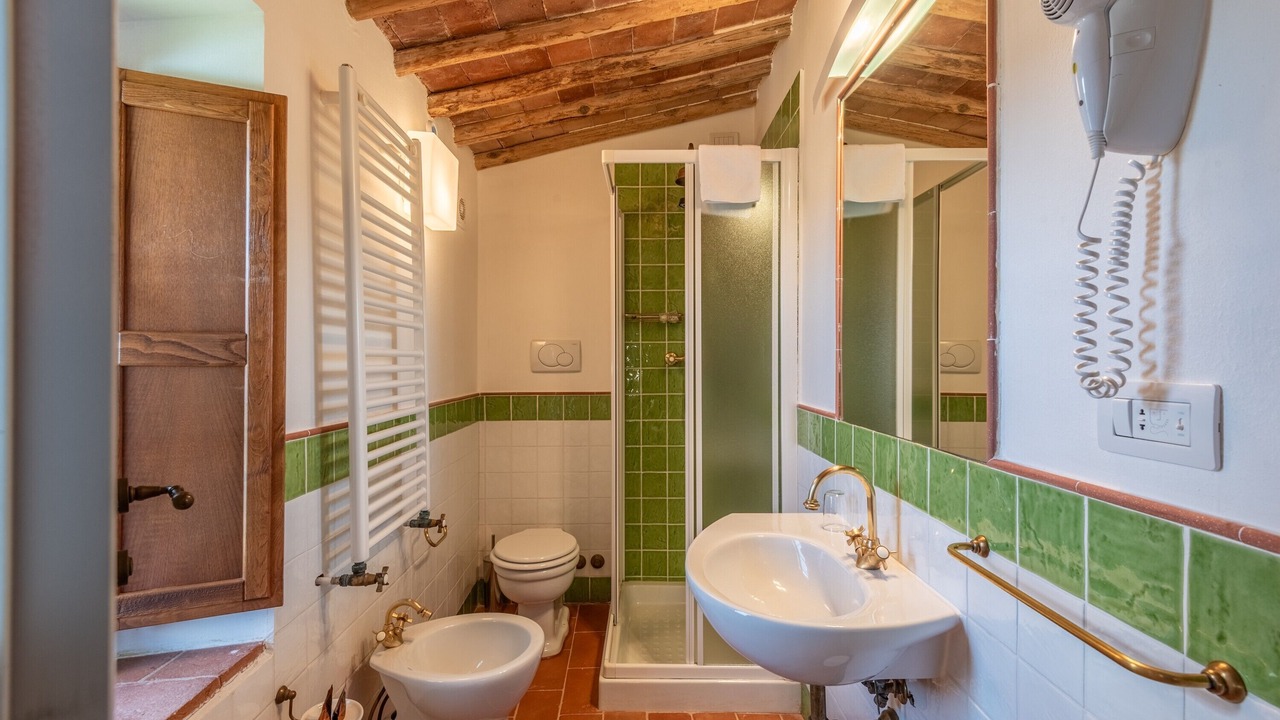 Photo of Bathroom in Simignano