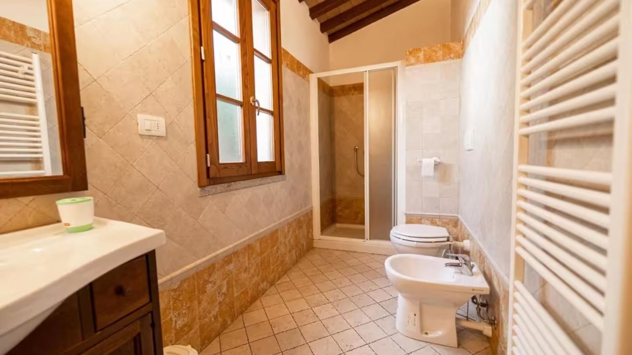 Photo of Bathroom in Patresi