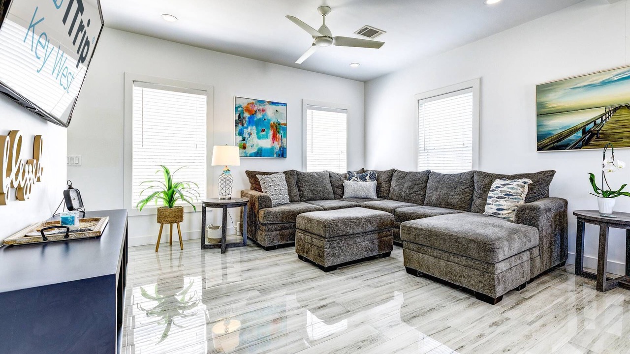Photo of Bedroom in Breezeswept Beach Estates