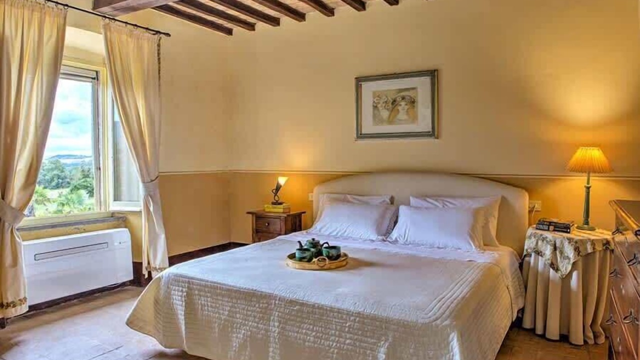 Photo of Bedroom in Massa Martana