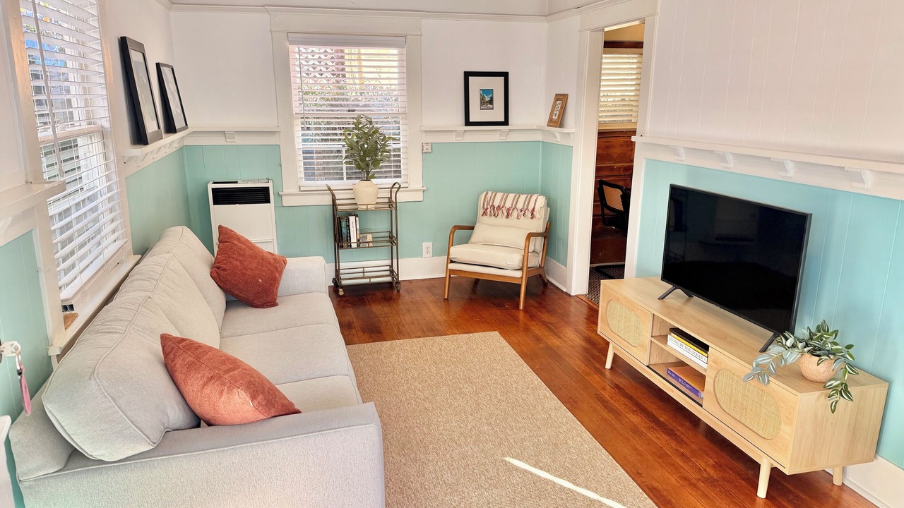 Photo of Livingroom in South Redondo