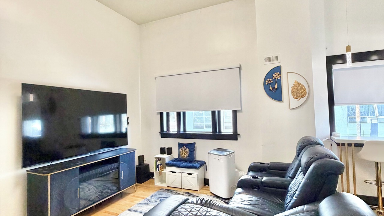 Photo of Livingroom in Waterfront