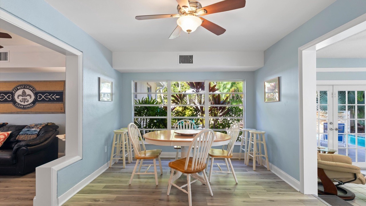 Photo of Livingroom in Midtown