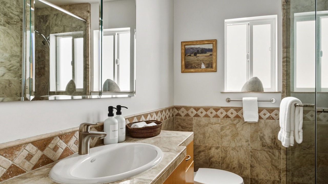 Photo of Bathroom in The Strand