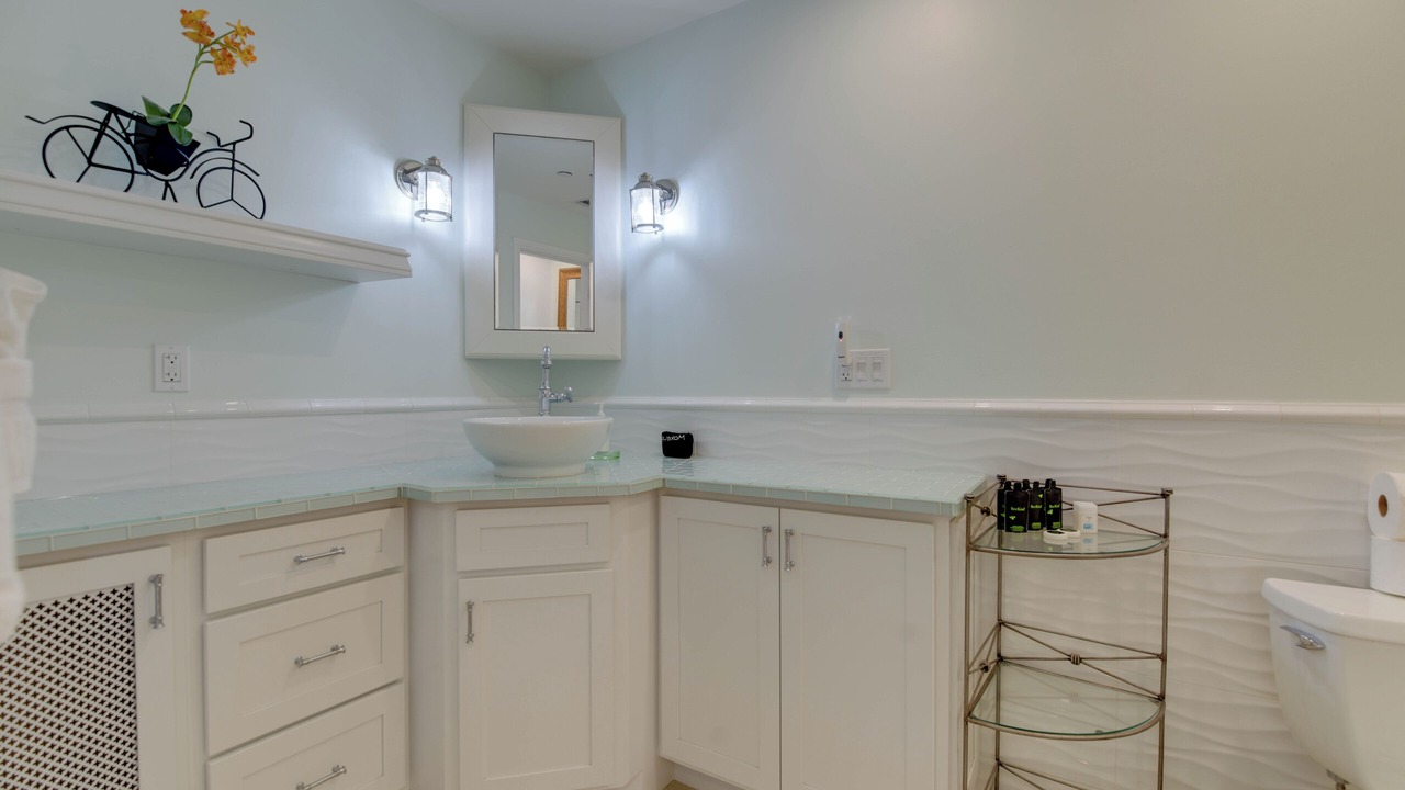 Photo of Bathroom in Bahama Village