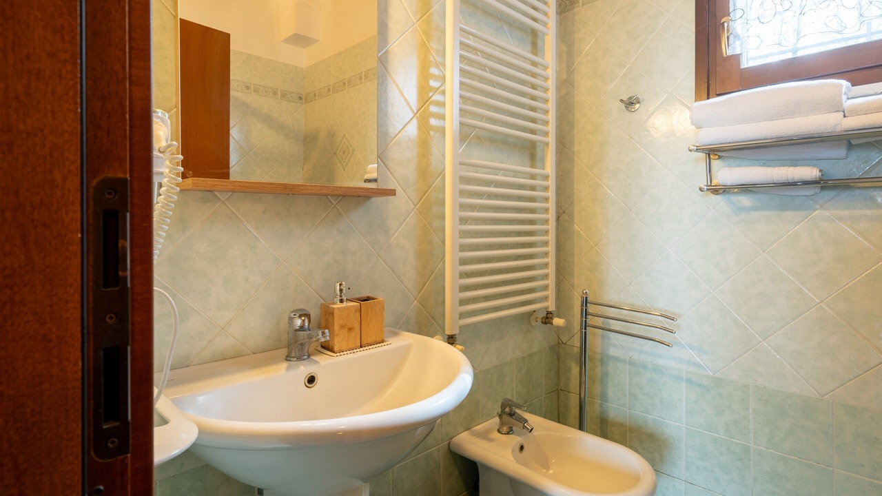 Photo of Bathroom in Contignano