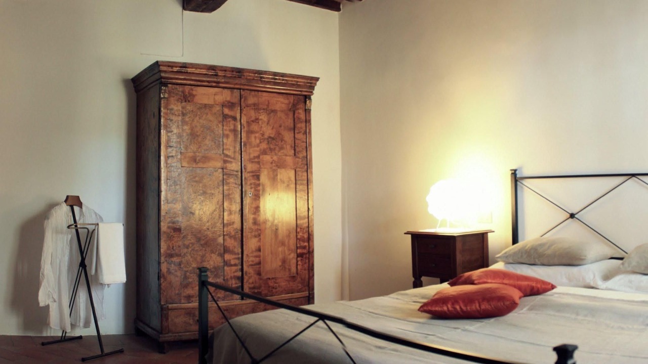 Photo of Others in Montone