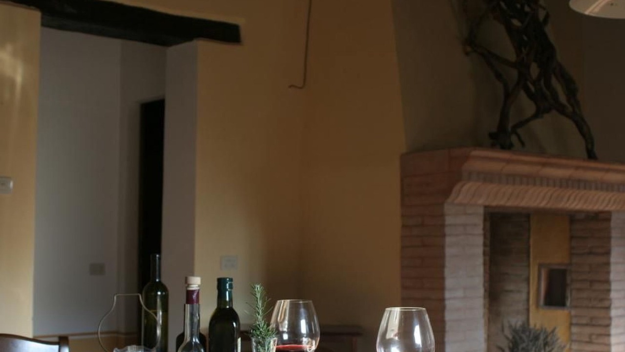 Photo of Others in Montone