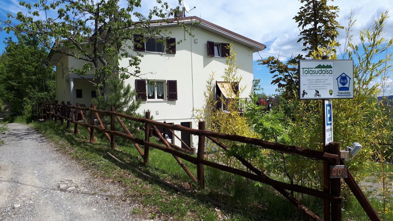 Photo of Others in Compiano