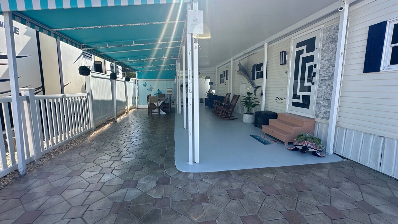 Photo of Patio Balcony in Key Largo Village