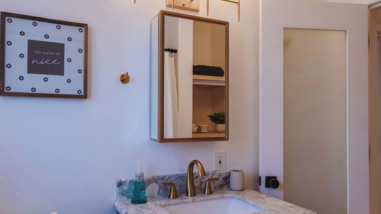 Photo of Bathroom in Lawndale