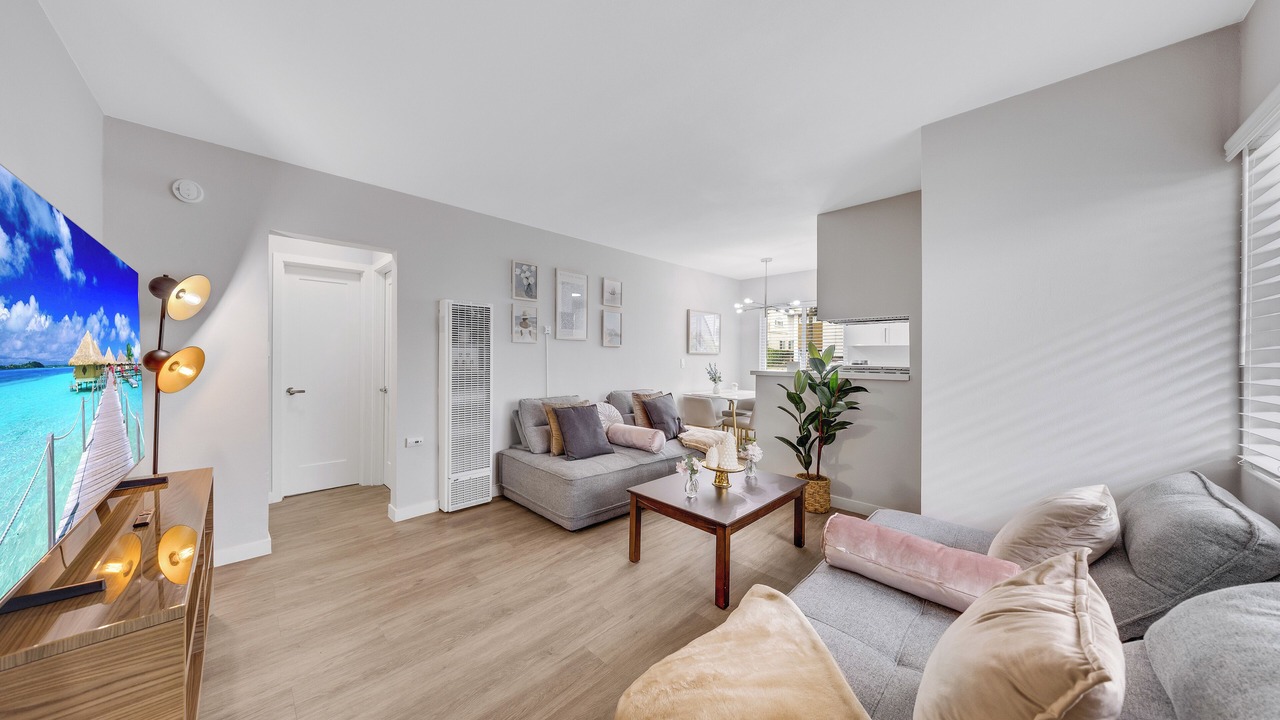 Photo of Livingroom in South Redondo