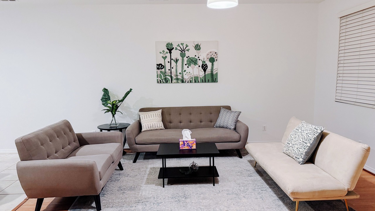 Photo of Livingroom in Palmdale
