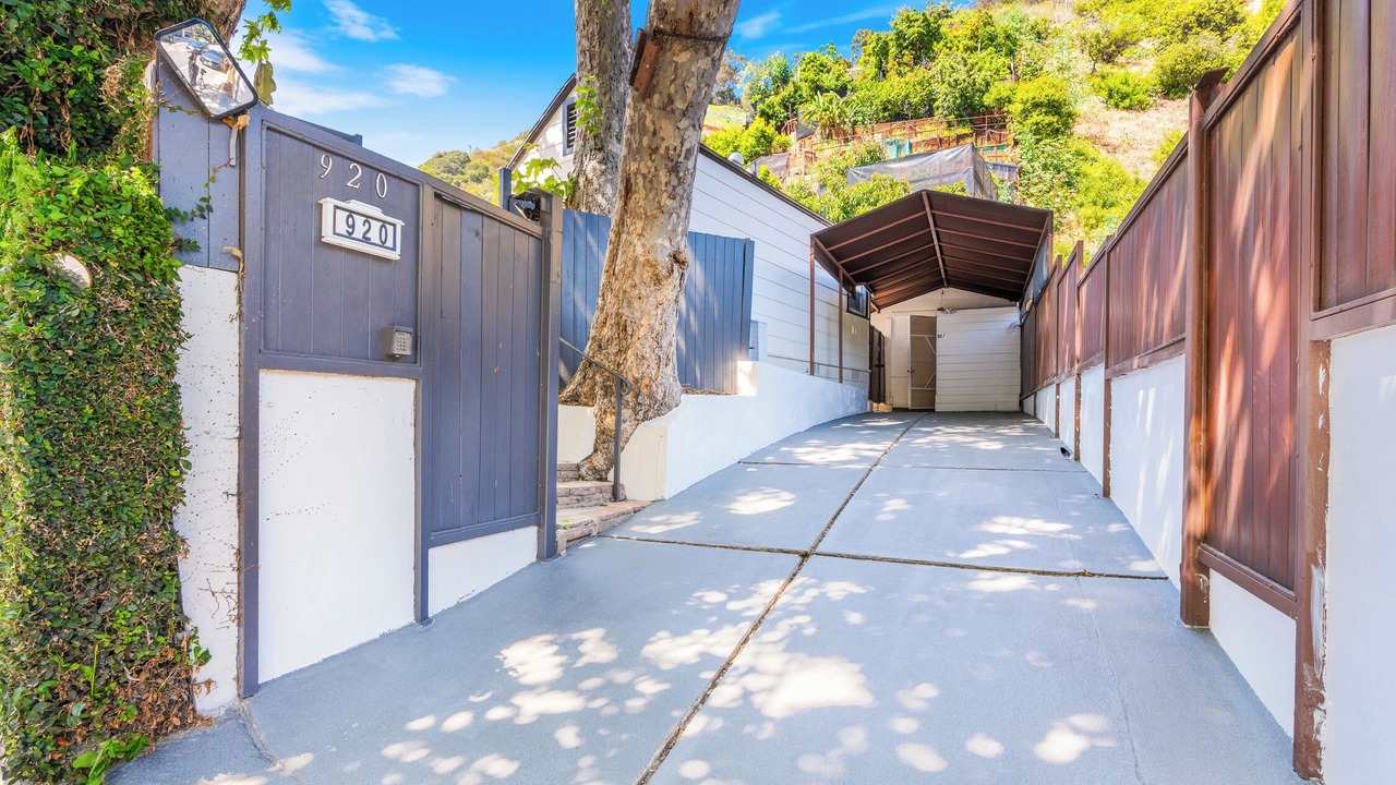 Photo of Outdoor in Beverly Glen