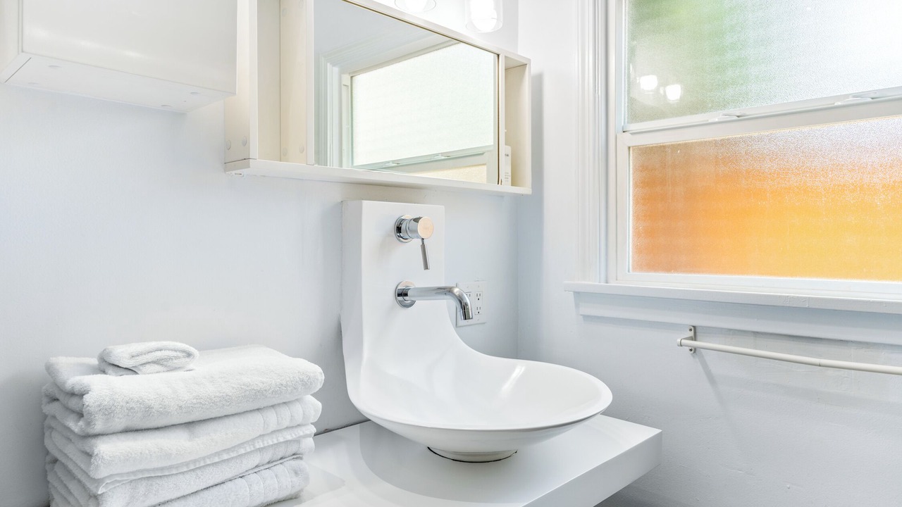 Photo of Bathroom in Beverly Glen