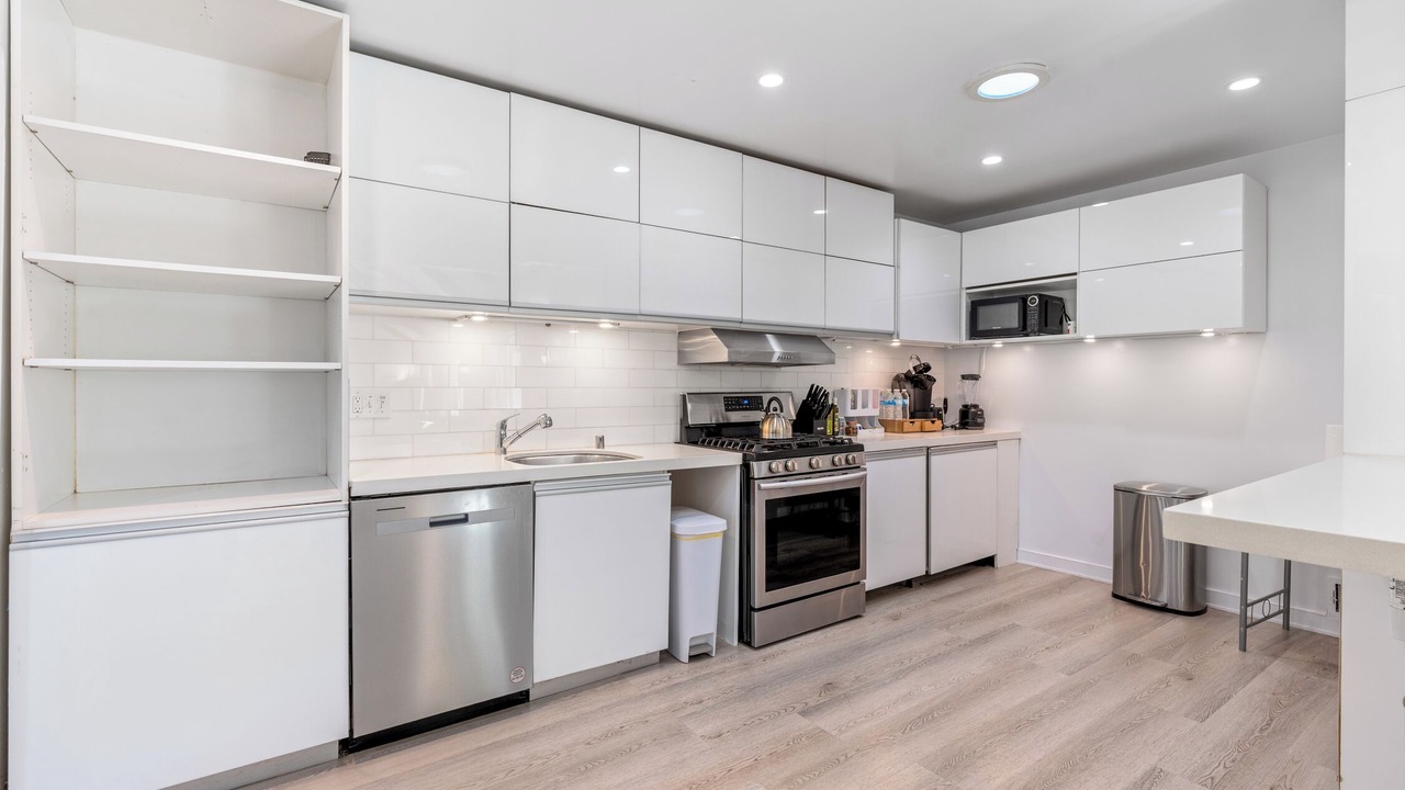 Photo of Kitchen in Beverly Glen