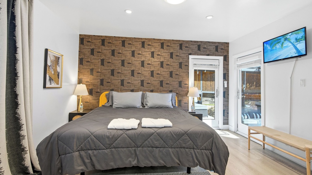 Photo of Bedroom in Beverly Glen
