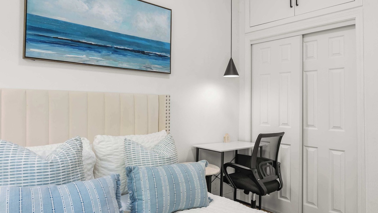 Photo of Bedroom in Compton
