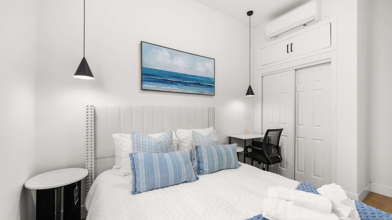 Photo of Bedroom in Compton