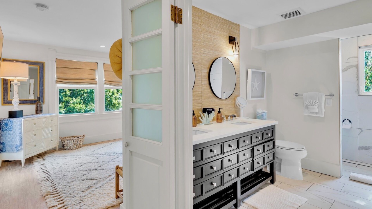 Photo of Bathroom in Midtown