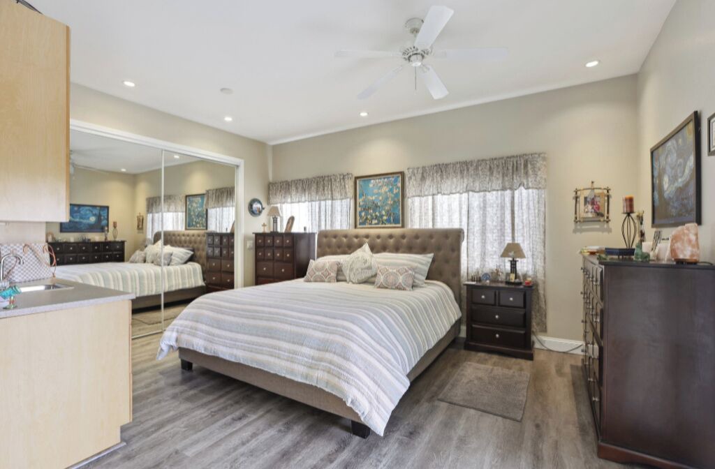 Photo of Bedroom in Harbor