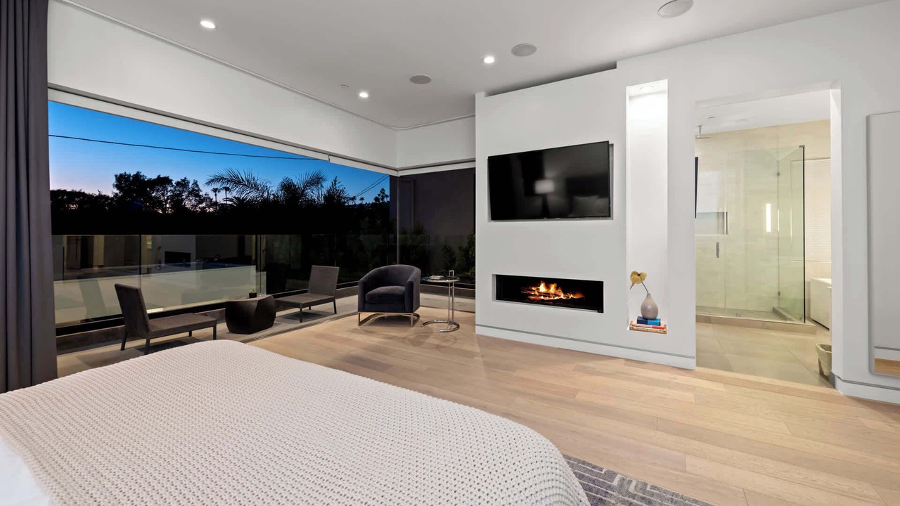 Photo of Bedroom in Beverly Grove