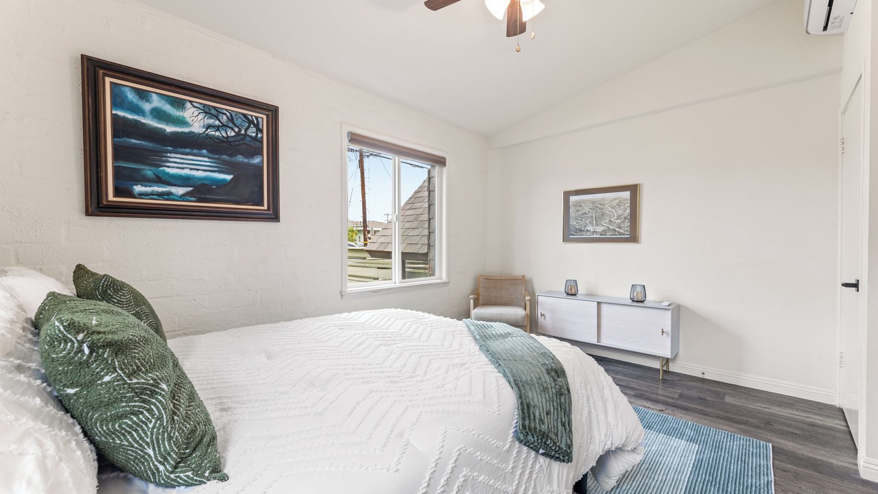 Photo of Bedroom in Inglewood