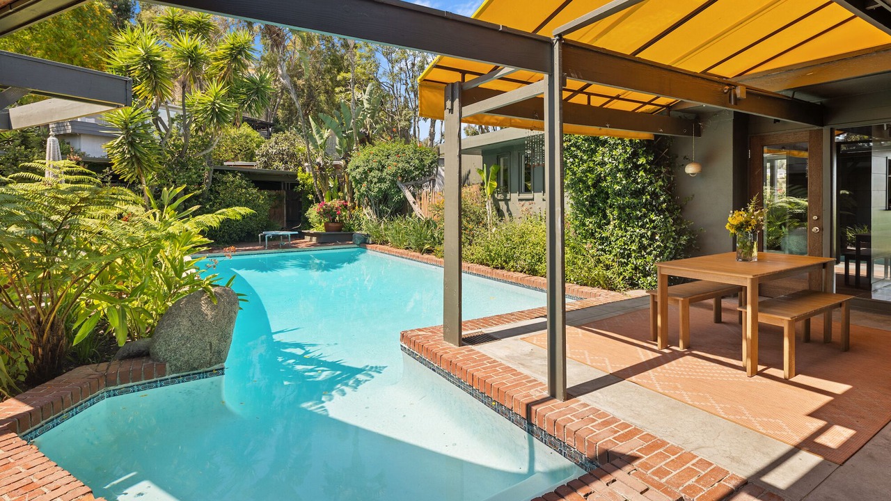 Photo of Outdoor in Beverly Glen