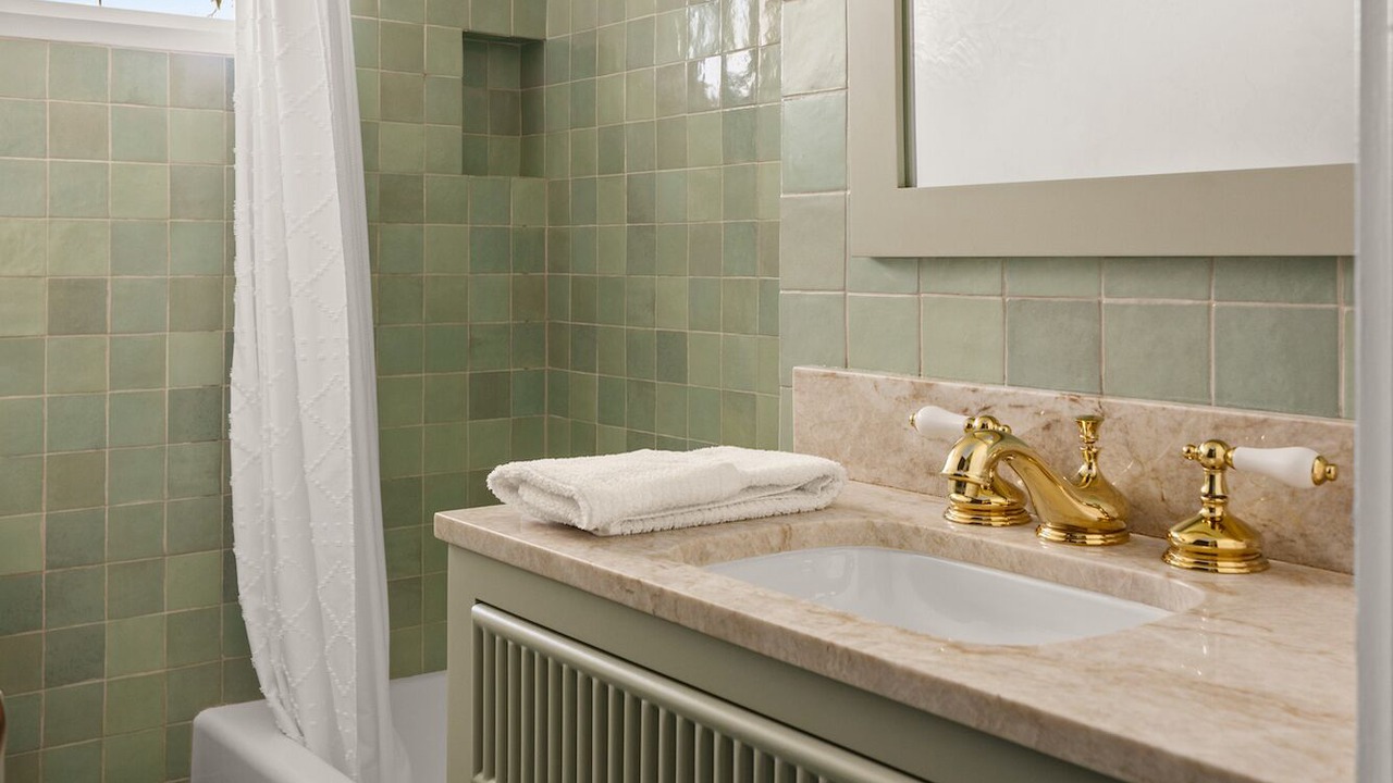 Photo of Bathroom in Beverly Glen