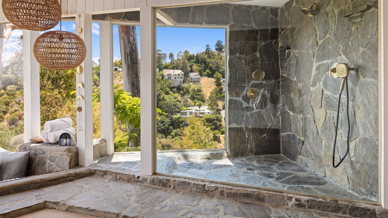 Photo of Others in Beverly Glen