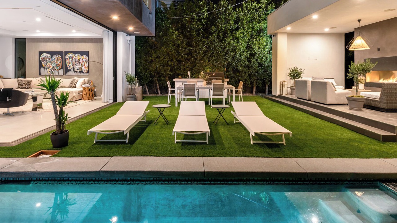 Photo of Outdoor in Beverly Grove